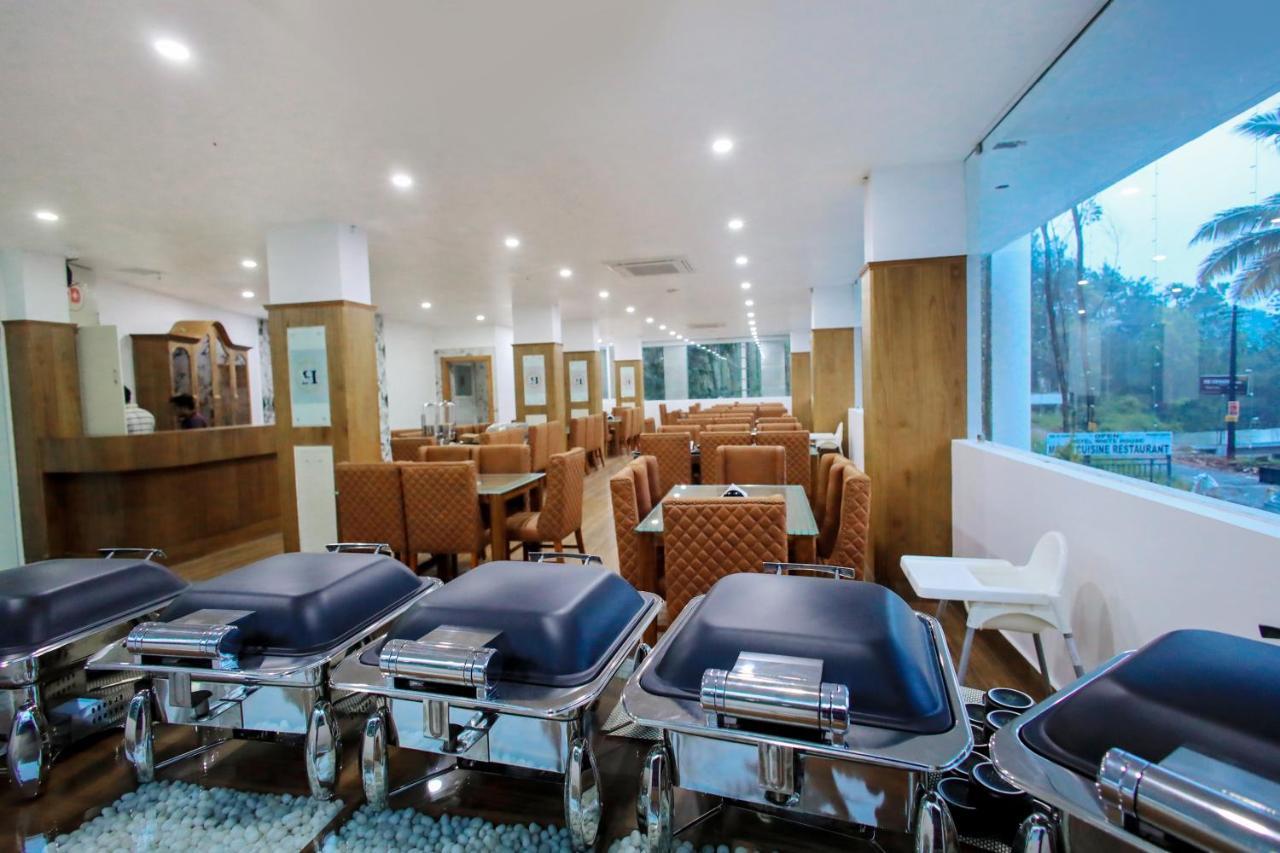 Hotel White House, מונאר מראה חיצוני תמונה