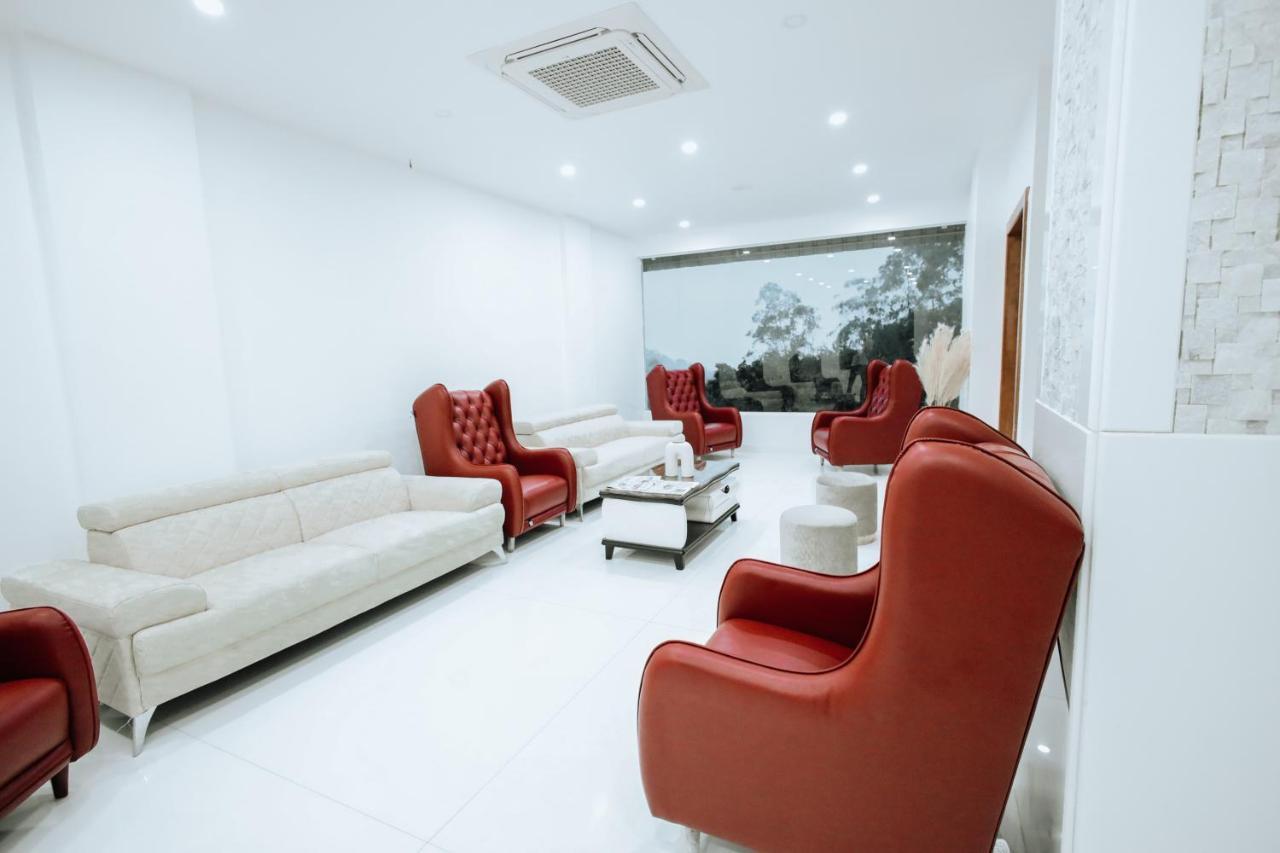 Hotel White House, מונאר מראה חיצוני תמונה