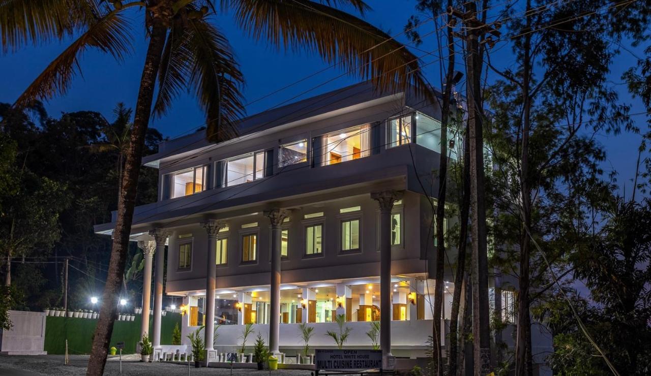 Hotel White House, מונאר מראה חיצוני תמונה